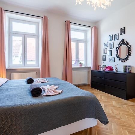 Revliving Apartments Eggenburg Esterno foto