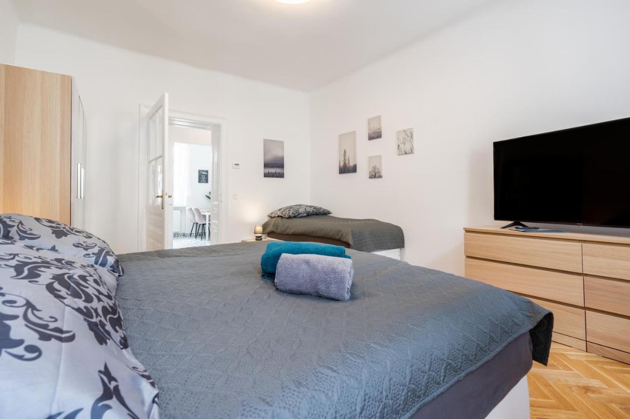 Revliving Apartments Eggenburg Esterno foto