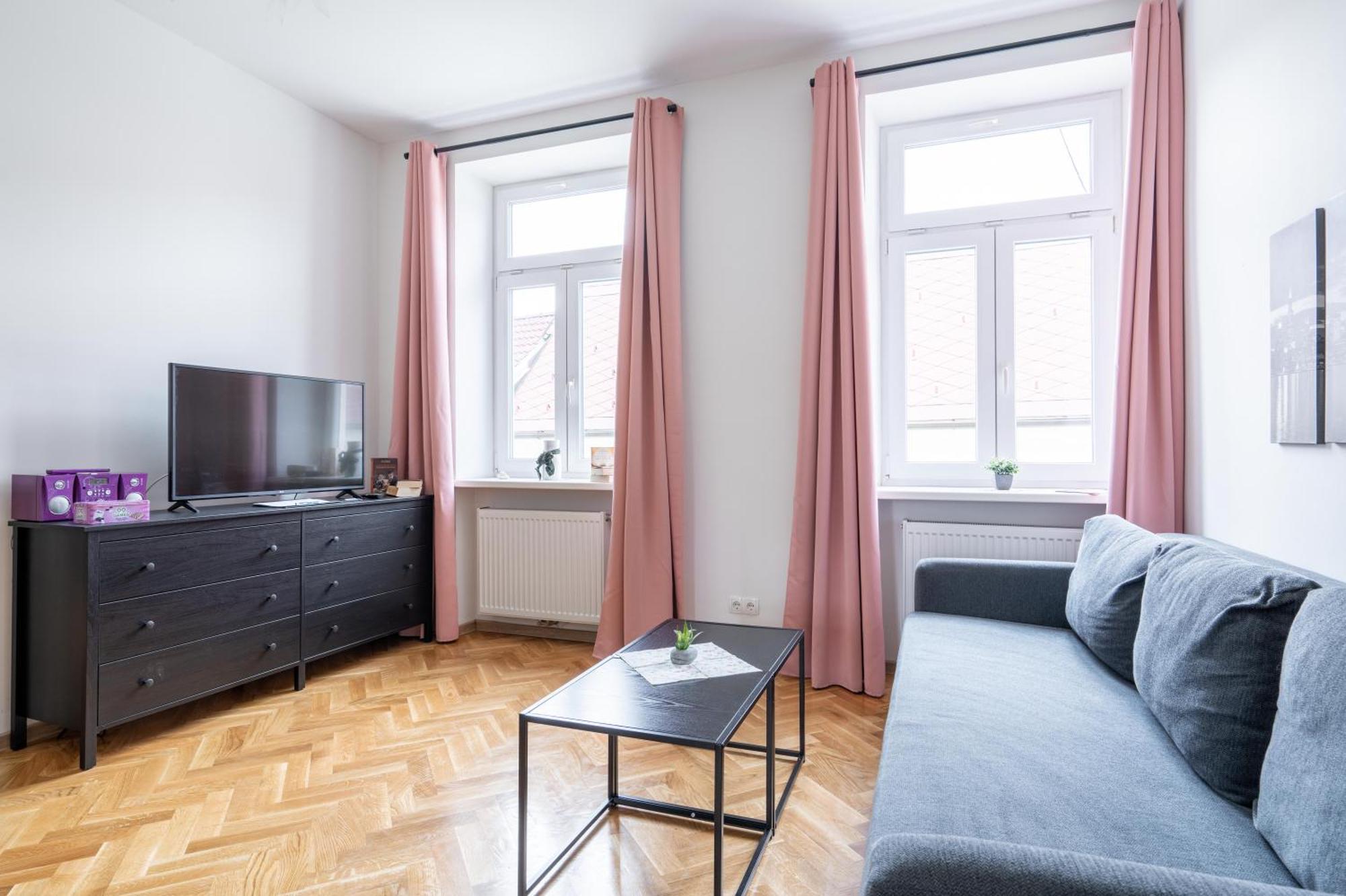 Revliving Apartments Eggenburg Esterno foto