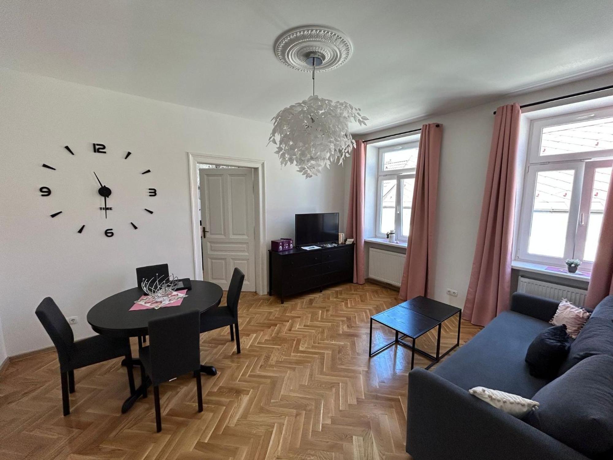 Revliving Apartments Eggenburg Esterno foto