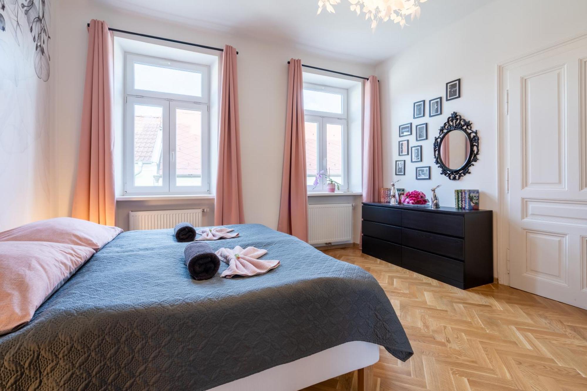 Revliving Apartments Eggenburg Esterno foto