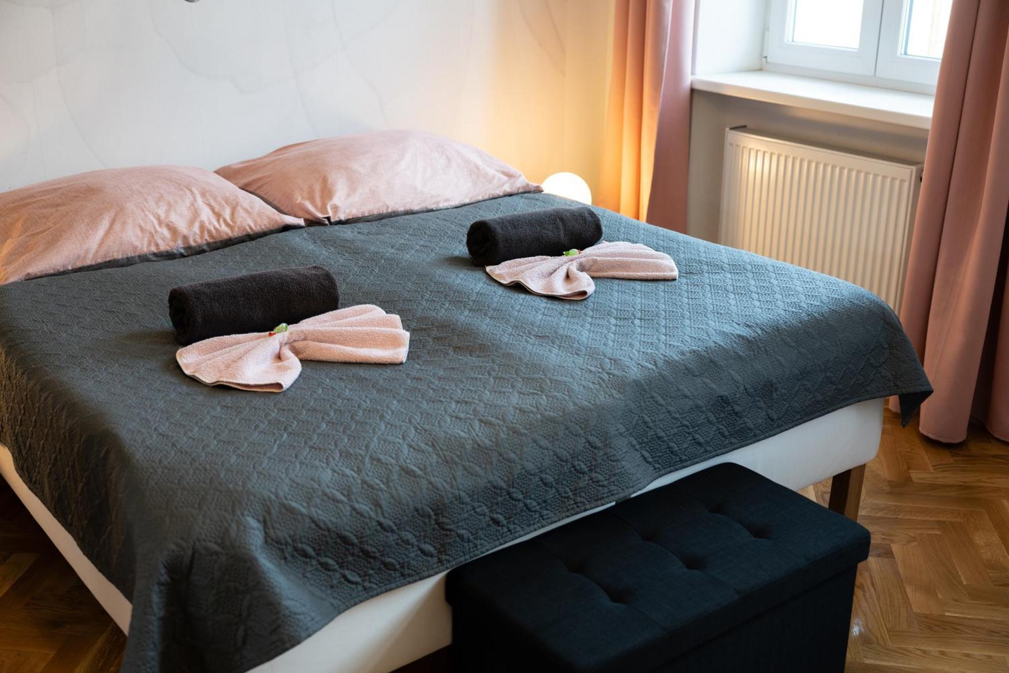 Revliving Apartments Eggenburg Esterno foto