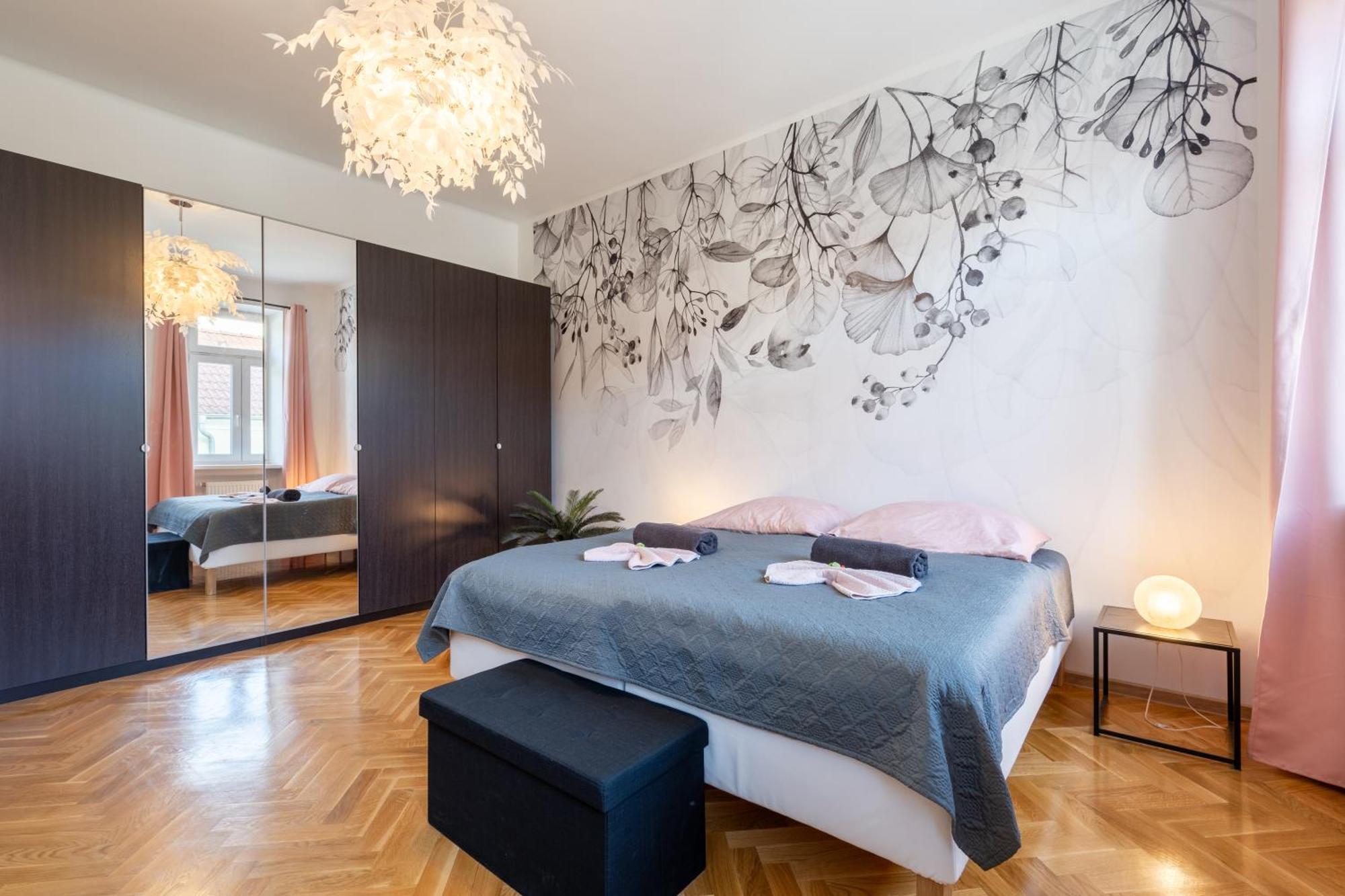 Revliving Apartments Eggenburg Esterno foto