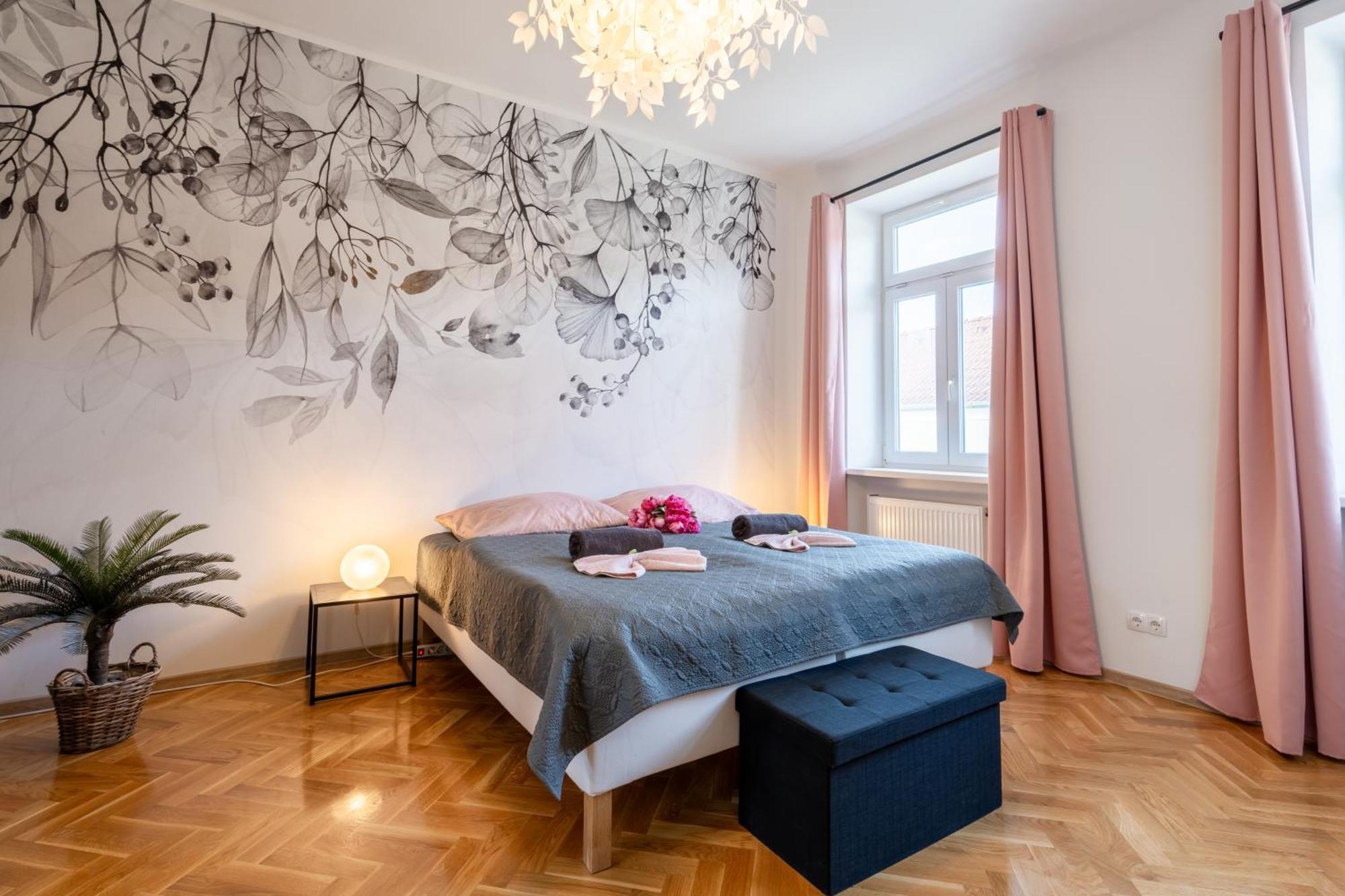 Revliving Apartments Eggenburg Esterno foto