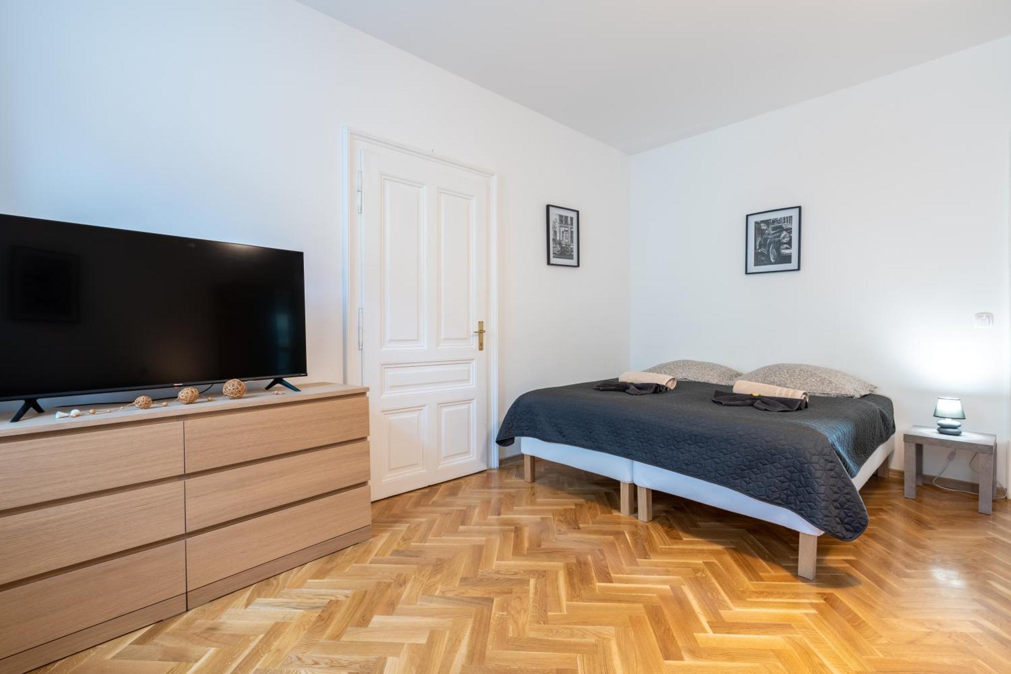 Revliving Apartments Eggenburg Esterno foto